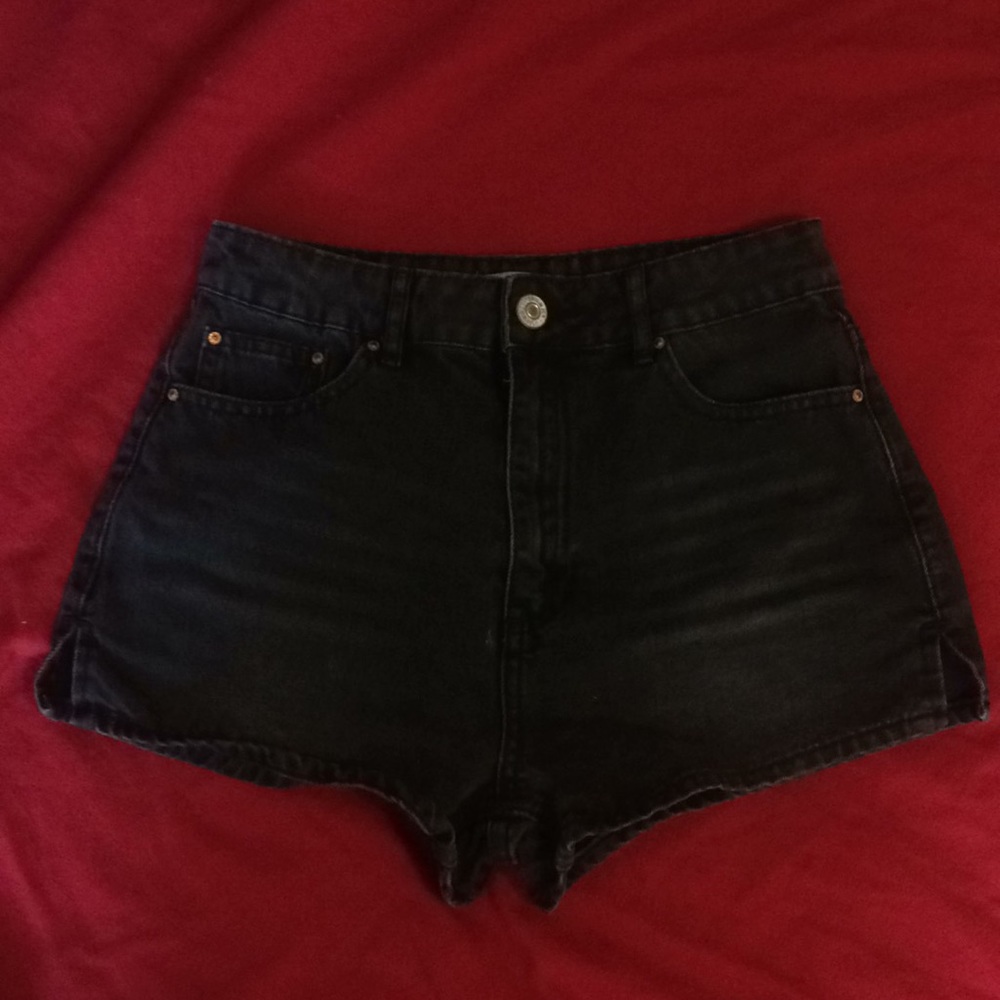 Hi rise high waisted black jean shorts F21 brand